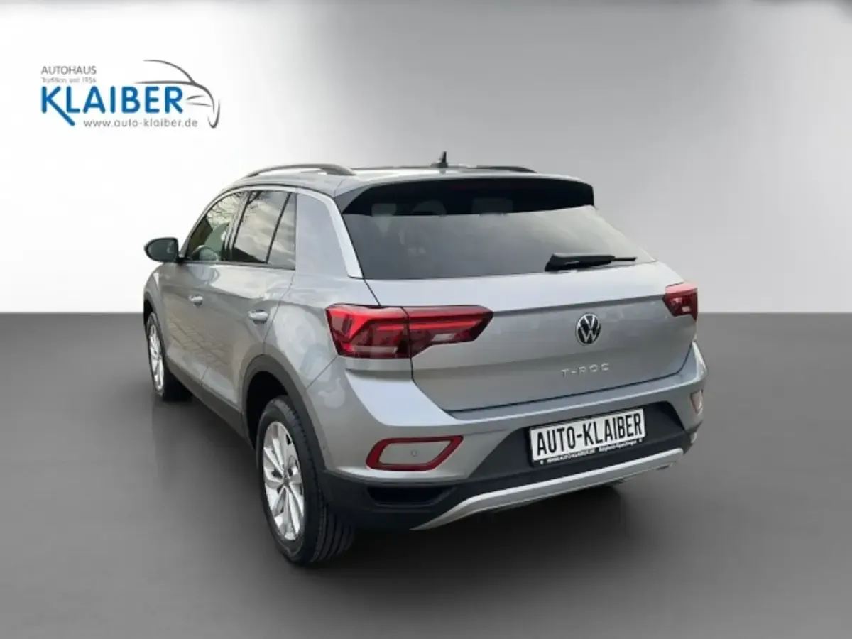 Gebraucht VW T-Roc Advance 150 PS (110 kW) 2025 Pyritsilber SUV