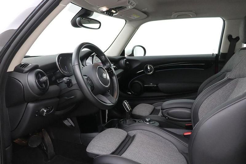 Gebraucht Mini Cooper Classic 135 kW (184 PS) 2023 Rot Kleinwagen