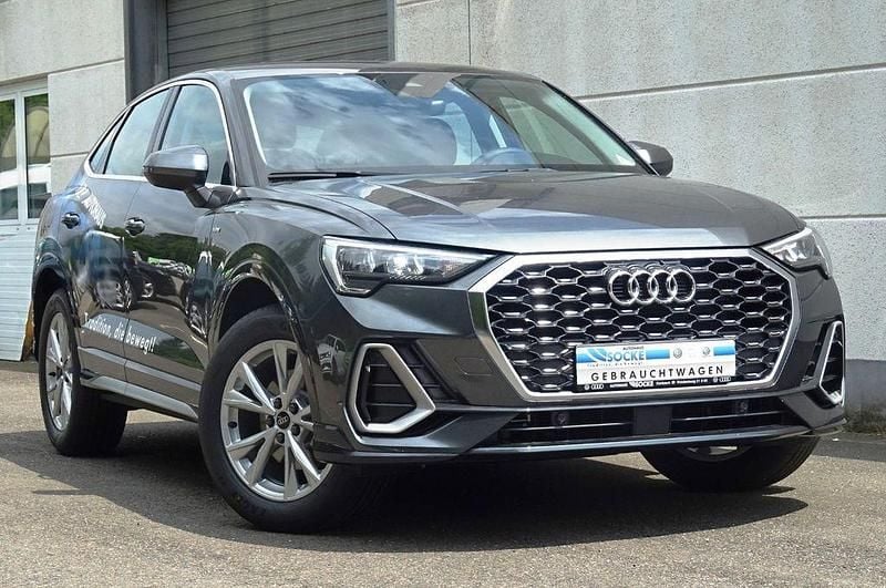 Gebraucht Audi Q3 Sportback Sport 150 PS (110 kW) 2021 Grau SUV
