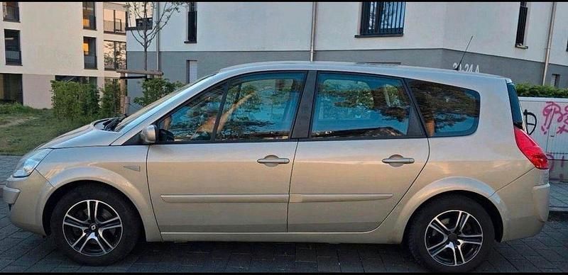 Gebraucht Renault Scénic II 135 PS (99 kW) 2008 Van / Kleinbus