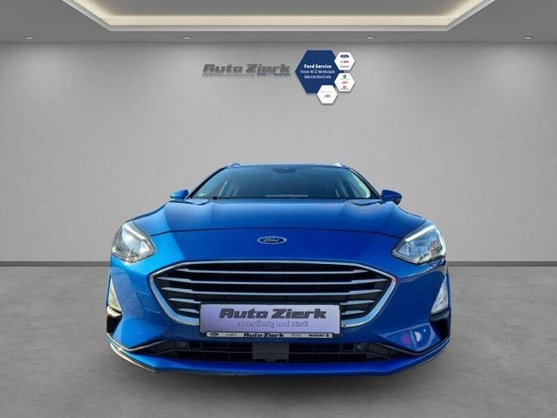 Gebraucht Ford Focus Cool & Connect 125 PS (91 kW) 2022 Blau Kombi