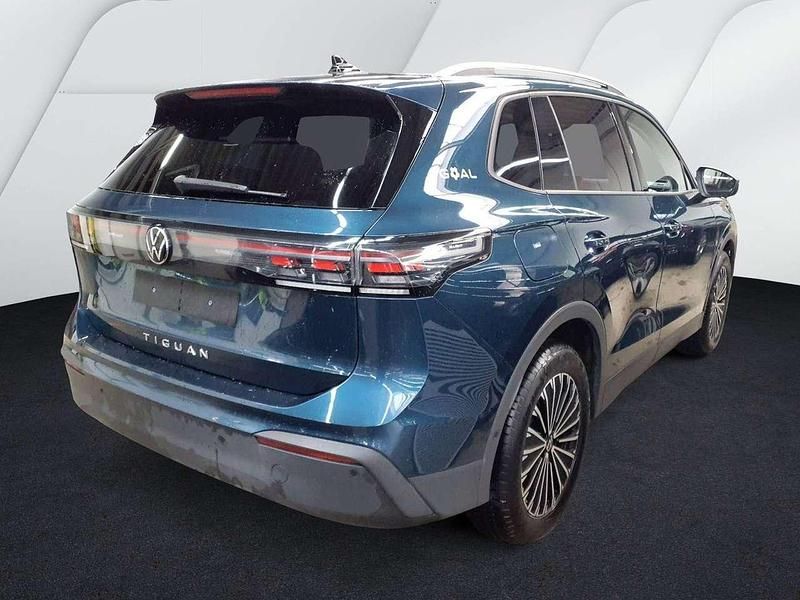Gebraucht VW Tiguan Goal 150 PS (110 kW) 2025 Nightshade blue metallic SUV