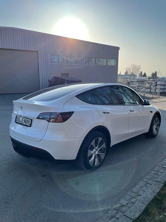 Gebraucht Tesla Model Y Long Range AWD 274 kW (373 PS) 2022 Weiß SUV