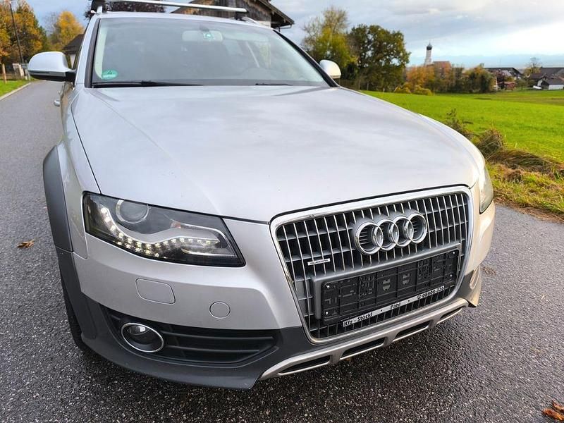 Silber Gebraucht 2009 Audi A4 Allroad Comfort Kombi | 9.950 € (Etwas zu teuer) - Bild 1/4