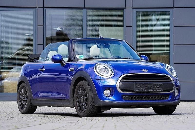 Gebraucht Mini One Cabriolet 102 PS (75 kW) 2019 Blau Cabrio