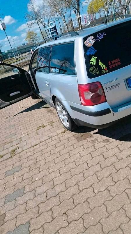 Gebraucht VW Passat 131 PS (96 kW) 2001 Silber Kombi