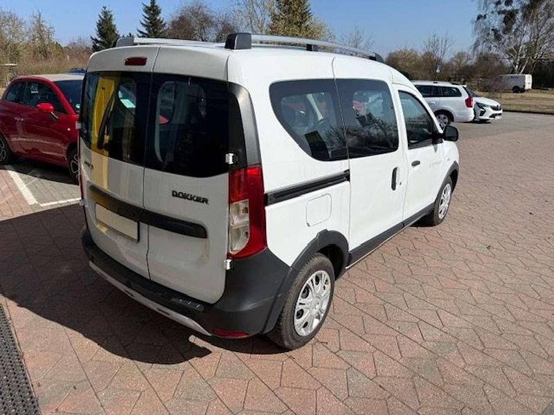 Gebraucht Dacia Dokker Stepway 116 PS (85 kW) 2017 Weiß Van / Kleinbus