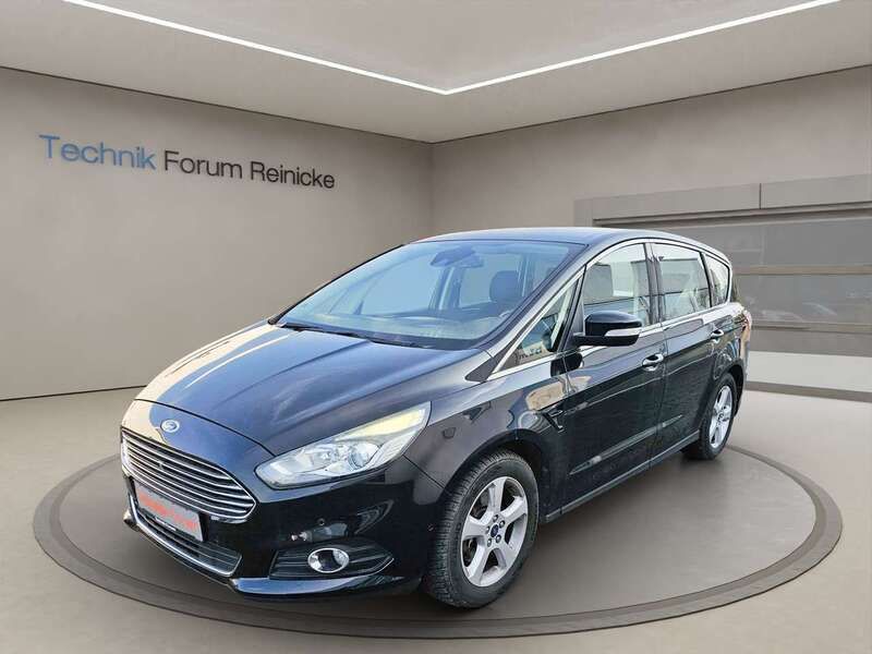 Iridiumschwarz metallic Gebraucht 2016 Ford S-MAX Titanium Van / Kleinbus | 16.280 € (Guter Preis) - Bild 1/4