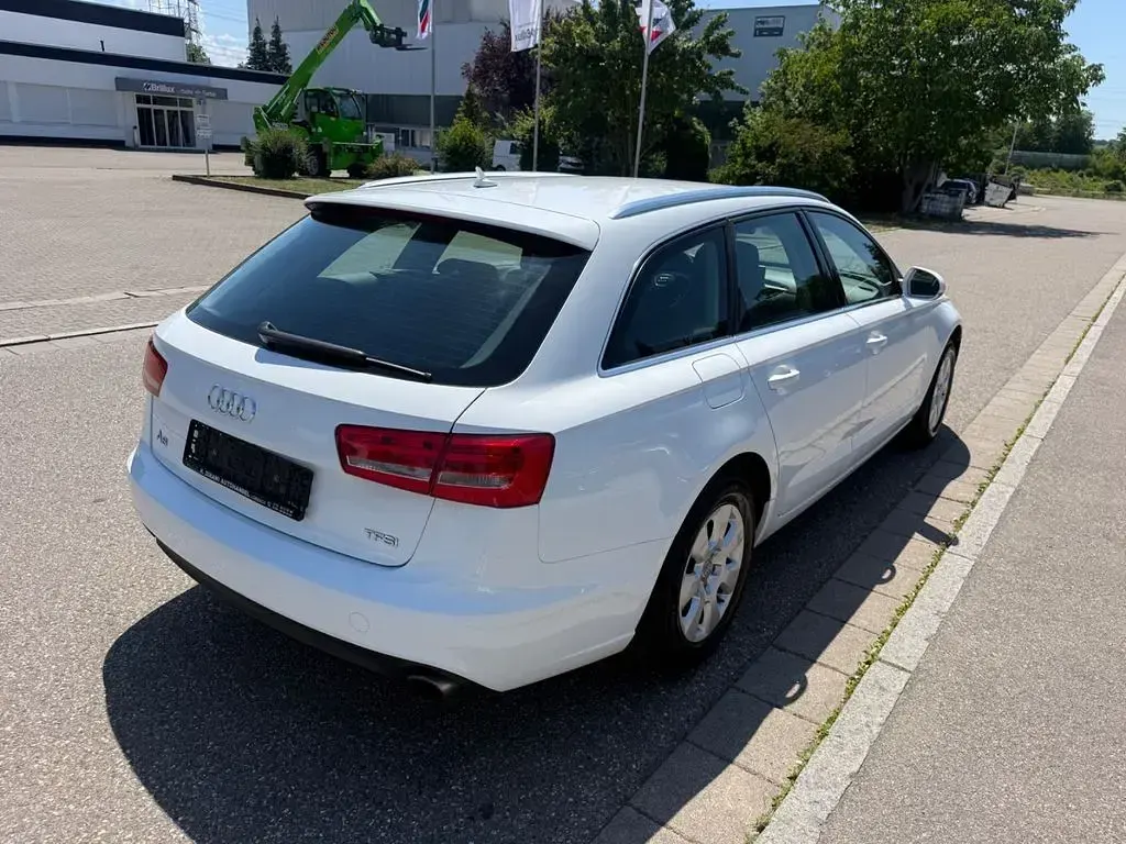 Gebraucht Audi A6 179 PS (131 kW) 2014 Weiß Limousine