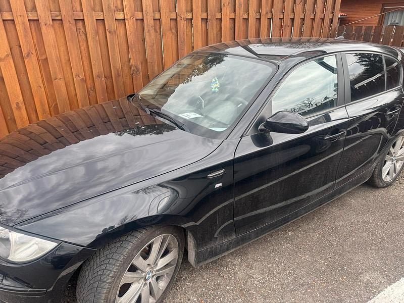 Gebraucht BMW 118 143 PS (105 kW) 2008 Schwarz Kleinwagen