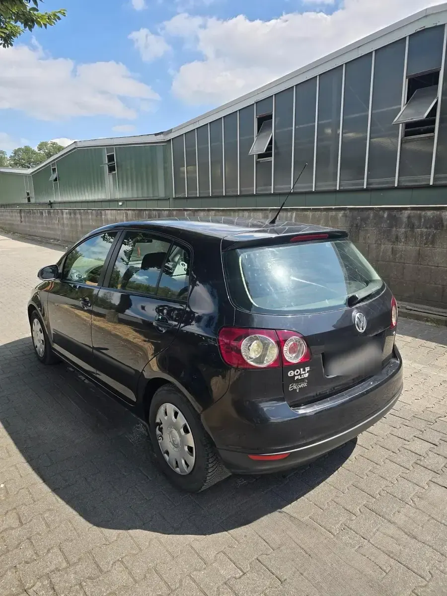 Gebraucht VW Golf Plus Cross 106 PS (77 kW) 2006 Schwarz Limousine