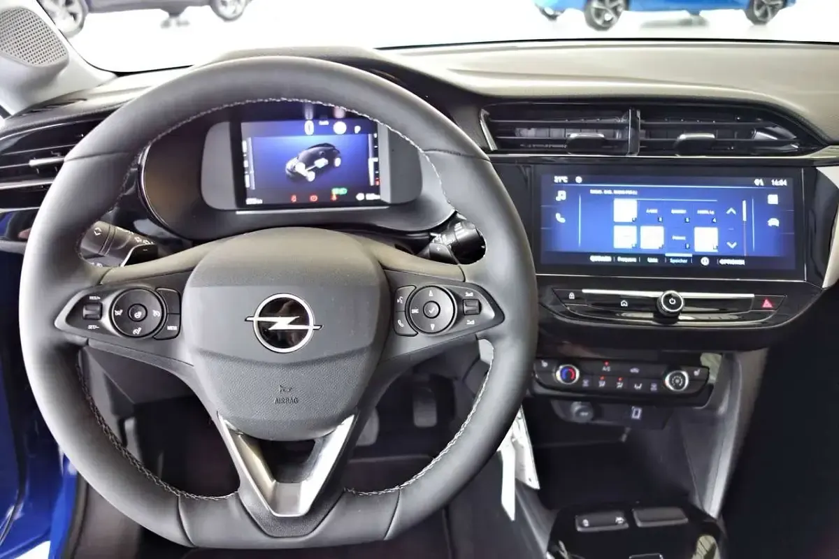 Gebraucht Opel Corsa 101 PS (74 kW) 2025 Voltaik blau Kleinwagen