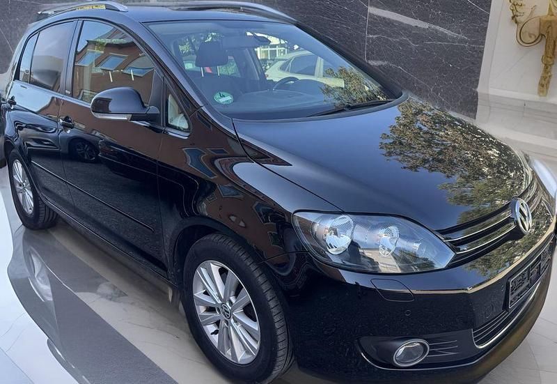 Schwarz Gebraucht 2012 VW Golf VII Style Limousine | 7.800 € (Fairer Preis) - Bild 1/4