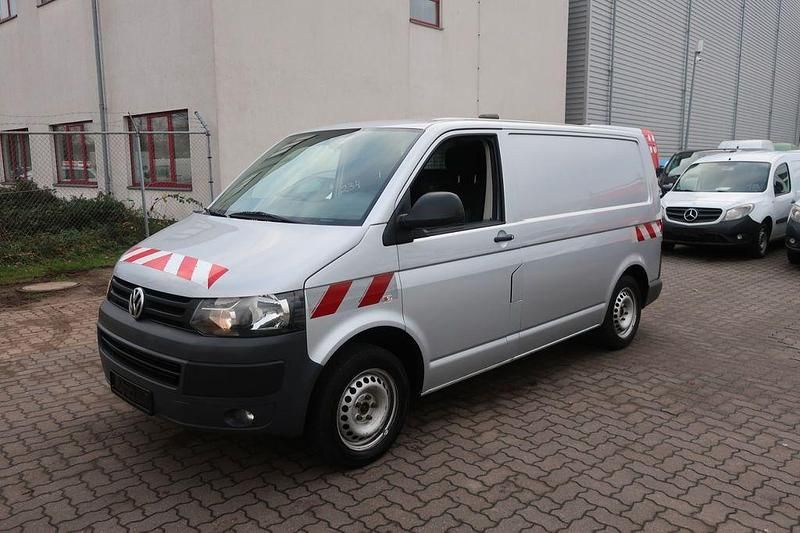 Gebraucht VW T5 140 PS (102 kW) 2011 Silber Van