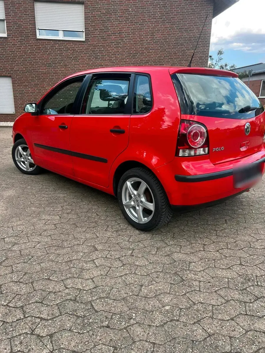 Gebraucht VW Polo 60 PS (44 kW) 2009 Rot Kleinwagen