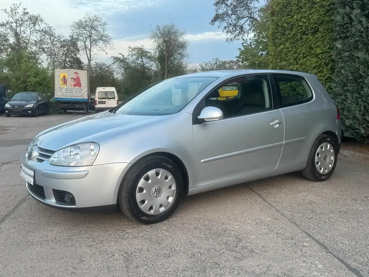 Używany VW Golf 80 KM (58 kW) 2007 Srebrny Coupe