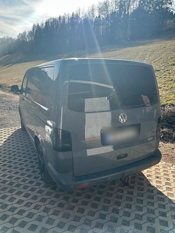 Gebraucht VW Transporter 170 PS (125 kW) 2012 Grau Van