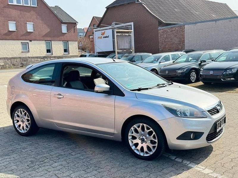 Gebraucht Ford Focus Sport 101 PS (74 kW) 2009 Silber