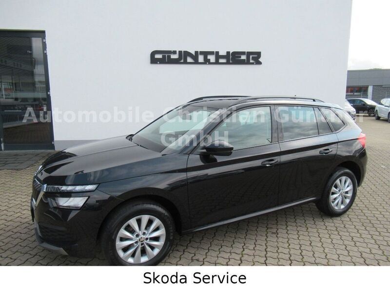 Schwarz Gebraucht 2020 Skoda Kamiq Ambition SUV | 18.990 € (Fairer Preis) - Bild 1/4