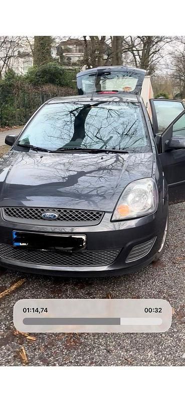 Gebraucht Ford Fiesta 80 PS (58 kW) 2008 Grau Kleinwagen
