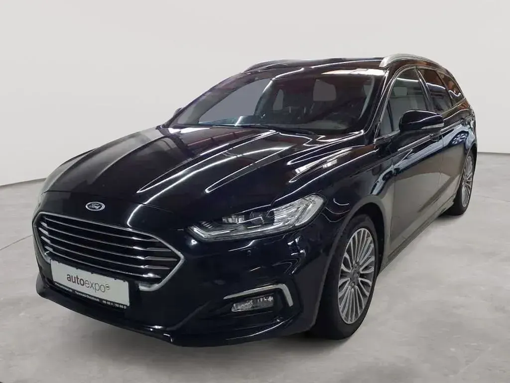 Gebraucht Ford Mondeo Titanium 150 PS (110 kW) 2022 Schwarz Limousine