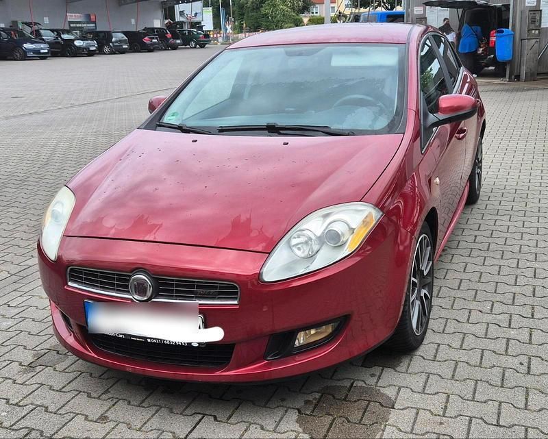 Rot Gebraucht 2008 Fiat Bravo Kleinwagen | 1.500 € (Guter Preis) - Bild 1/4
