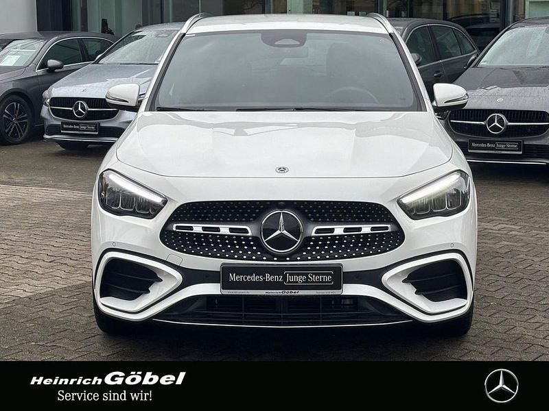 Gebraucht Mercedes GLA200 Advanced 163 PS (119 kW) 2025 Weiß SUV