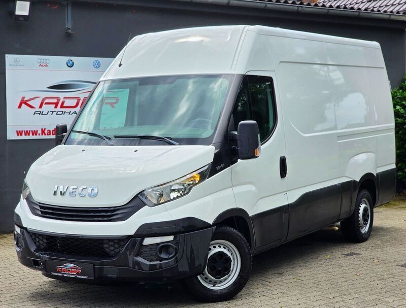Weiß Gebraucht 2017 Iveco Daily Van / Kleinbus | 19.990 € (Etwas zu teuer) - Bild 1/4