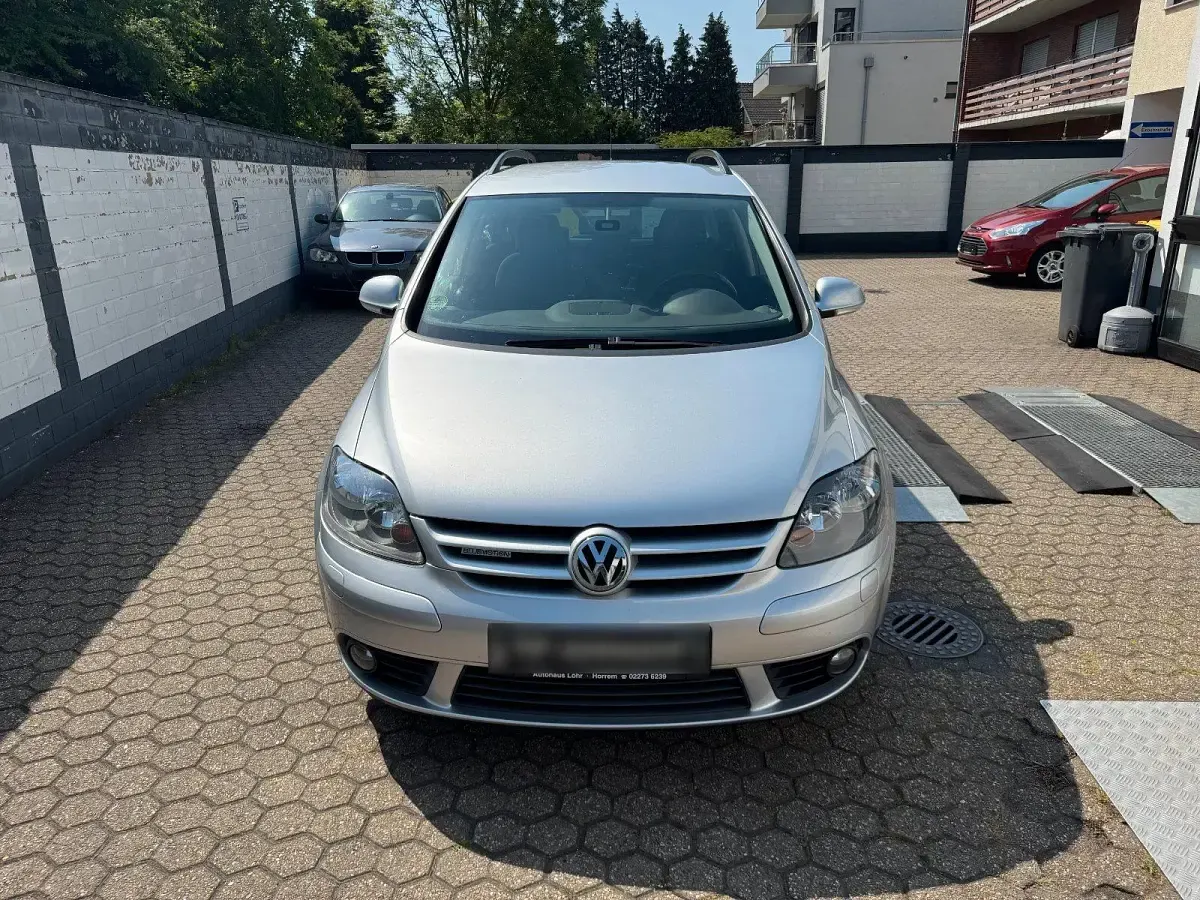 Gebraucht VW Golf VI 105 PS (77 kW) 2008 Silber Kleinwagen