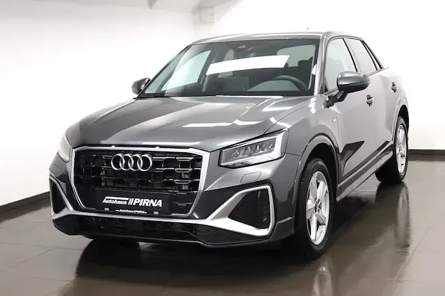 Używany Audi Q2 S-Line 150 KM (110 kW) 2025 Szary SUV