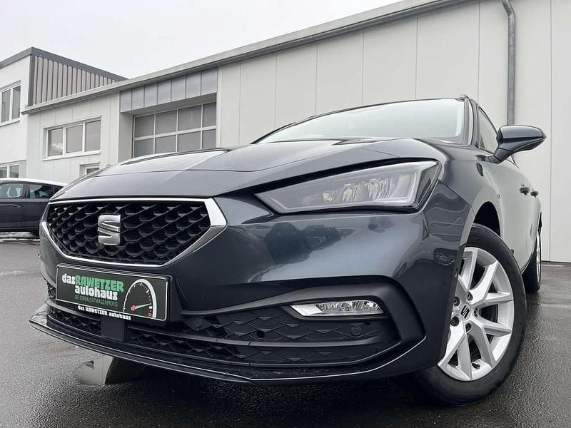 Grau Gebraucht 2022 Seat Leon Style Kombi | 20.860 € (Fairer Preis) - Bild 1/4