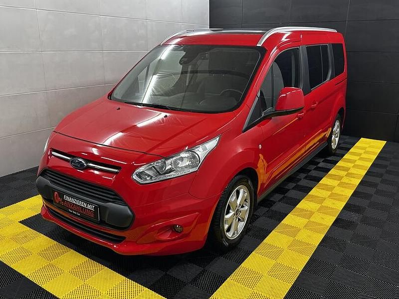 Rot Gebraucht 2017 Ford Tourneo Connect Titanium Van / Kleinbus | 15.990 € (Fairer Preis) - Bild 1/4