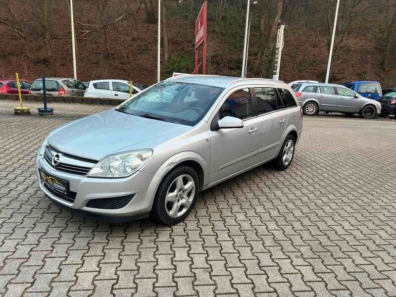 Silber Gebraucht 2007 Opel Astra Sport Kombi | 2.700 € (Fairer Preis) - Bild 1/4