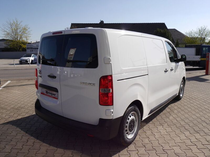 Gebraucht Toyota Proace 150 PS (110 kW) 2024 Icy white Van / Kleinbus