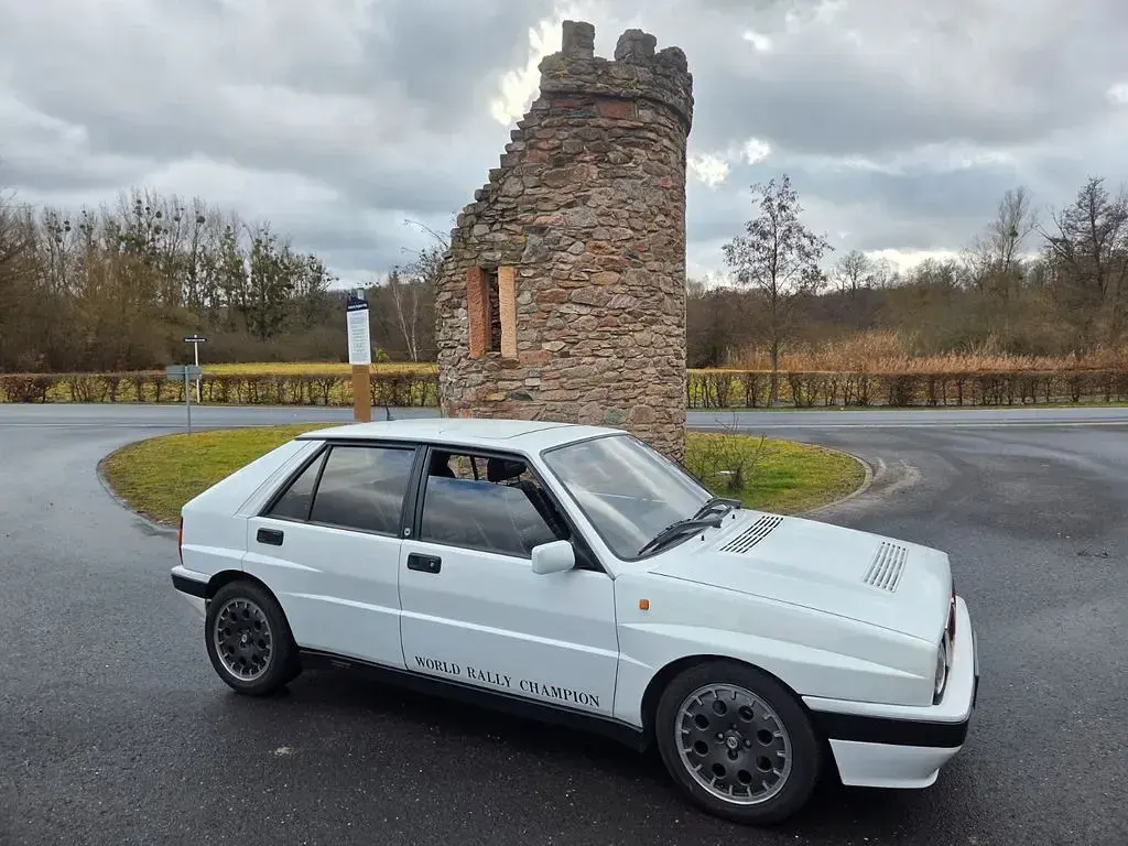 Usata Lancia Delta 196 CV (144 kW) 1991 Bianco Utilitaria