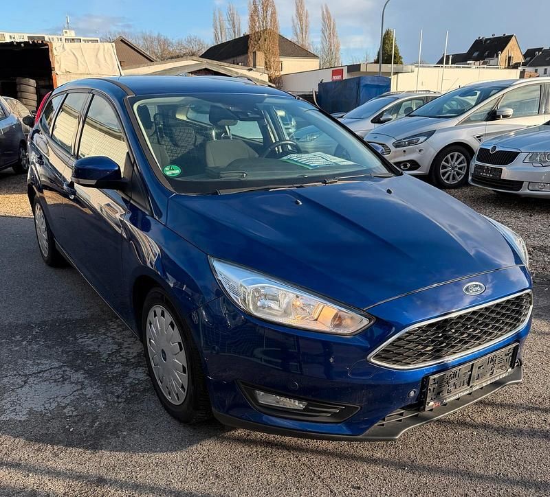 Gebraucht Ford Focus Trend 104 PS (76 kW) 2016 Blau Kombi