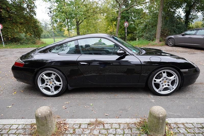 Schwarz Gebraucht 2000 Porsche 911 Carrera Coupé | 26.900 € (Fairer Preis) - Bild 1/4