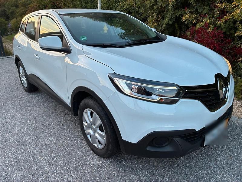 Weiß Gebraucht 2018 Renault Kadjar SUV | 9.200 € (Superpreis) - Bild 1/4