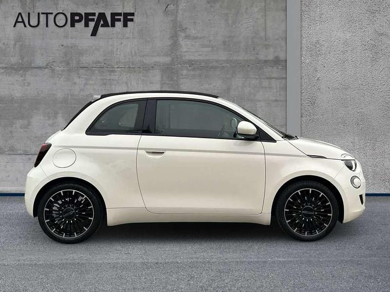 Gebraucht Fiat 500e Icon 42 kW (58 PS) 2022 Arktis weiß Cabrio