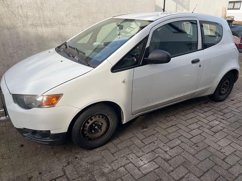 Gebraucht Mitsubishi Colt 75 PS (55 kW) 2008 Weiß Kleinwagen