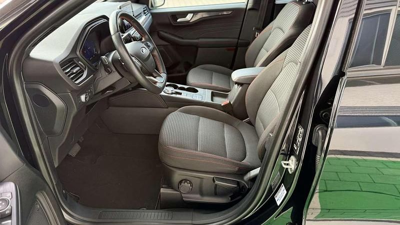 Gebraucht Ford Kuga ST 190 PS (139 kW) 2021 Obsidianschwarz SUV