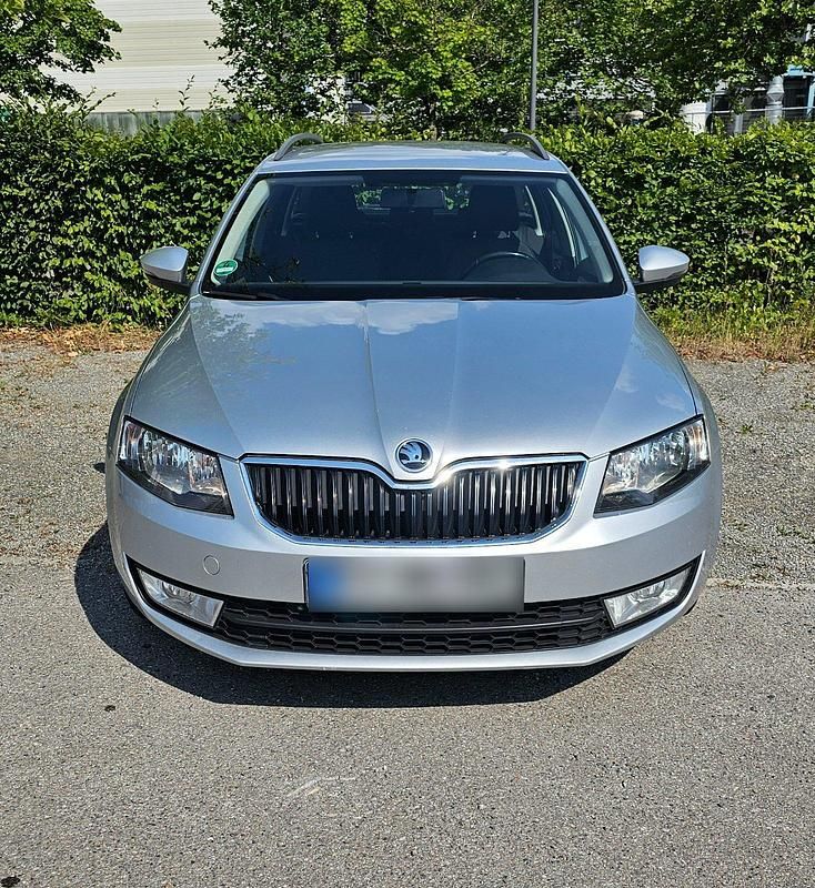 Gebraucht Skoda Octavia 110 PS (80 kW) 2016 Silber Kleinwagen