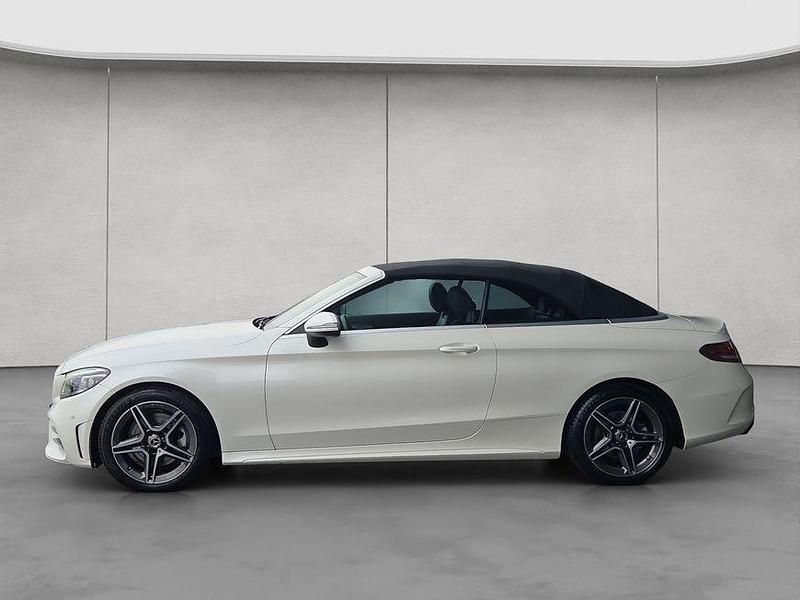 Gebraucht Mercedes C300 AMG 258 PS (189 kW) 2021 Weiß Cabrio