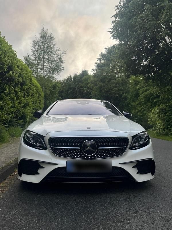 Gebraucht Mercedes E400 340 PS (250 kW) 2020 Weiß Coupé