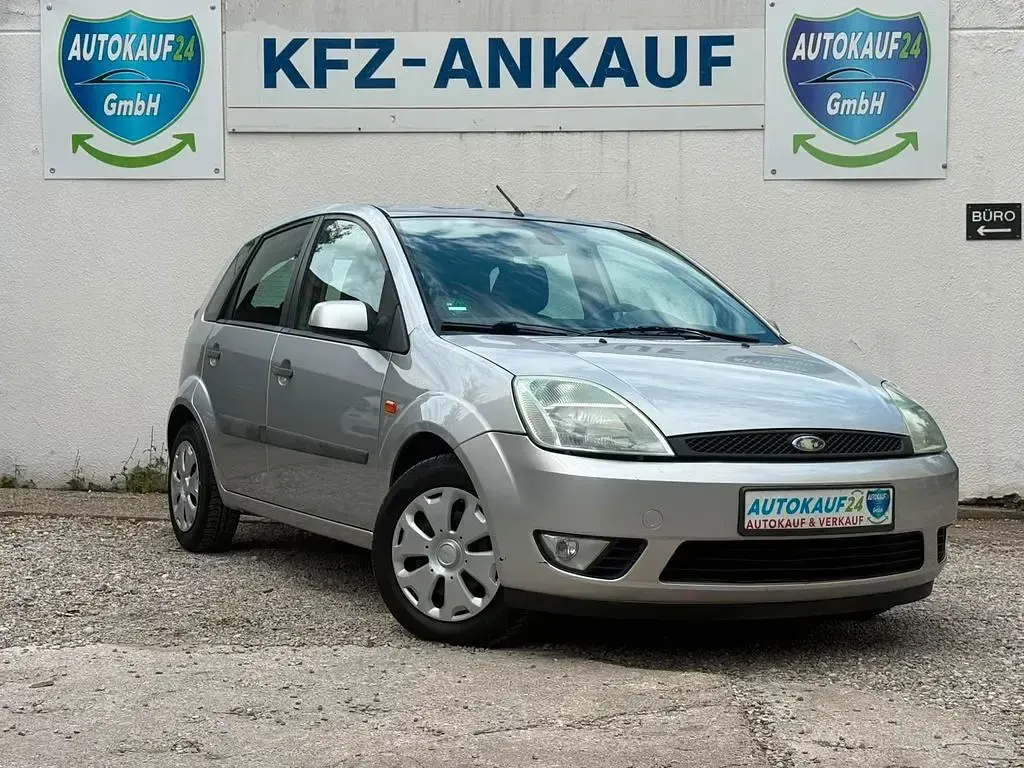 Gebraucht Ford Fiesta 80 PS (58 kW) 2007 Silber Kleinwagen