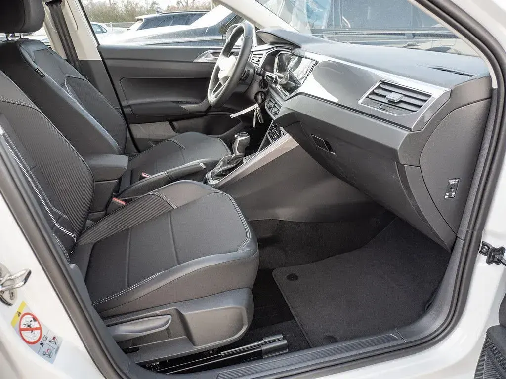 Gebraucht VW Taigo Style 150 PS (110 kW) 2025 Weiß SUV