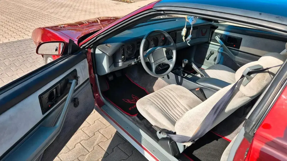Gebraucht Pontiac Firebird 136 PS (100 kW) 1988 Rot Coupé