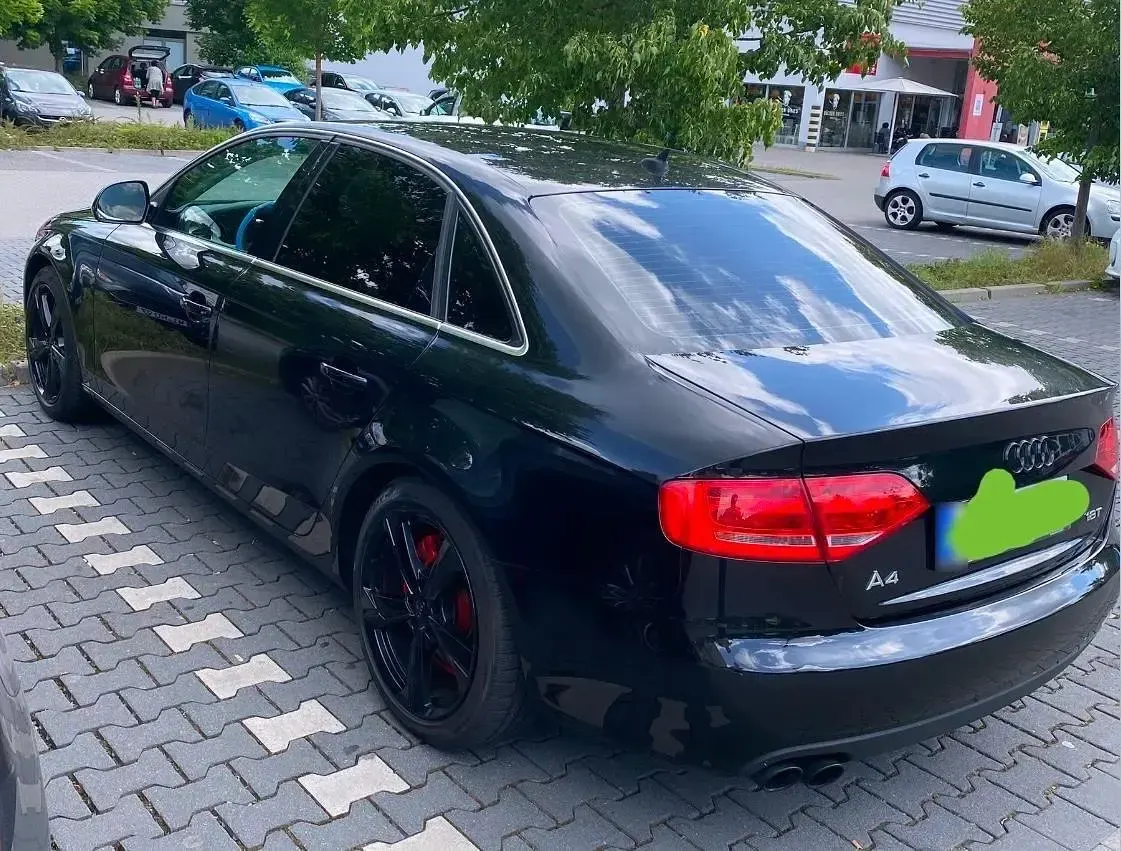 Gebraucht Audi A4 120 PS (88 kW) 2009 Schwarz Limousine
