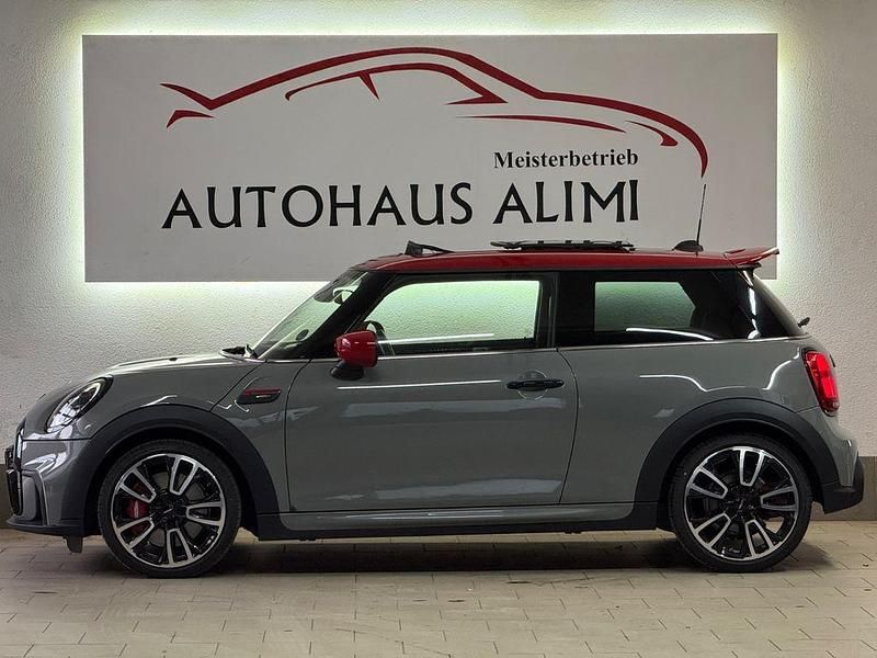 Gebraucht Mini John Cooper Works 231 PS (169 kW) 2021 Moonwalk grey Kleinwagen
