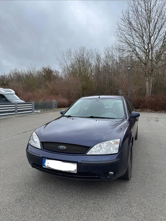 Gebraucht Ford Mondeo Ghia 146 PS (107 kW) 2001 Blau Limousine